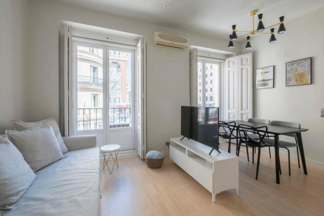 Apartamento Callao Apartment มาดริด ภายนอก รูปภาพ