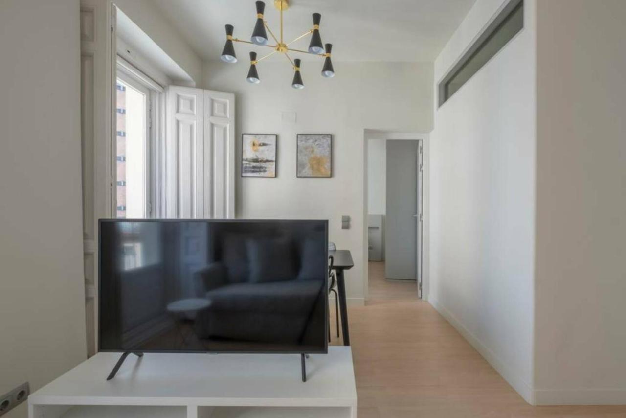Apartamento Callao Apartment มาดริด ภายนอก รูปภาพ